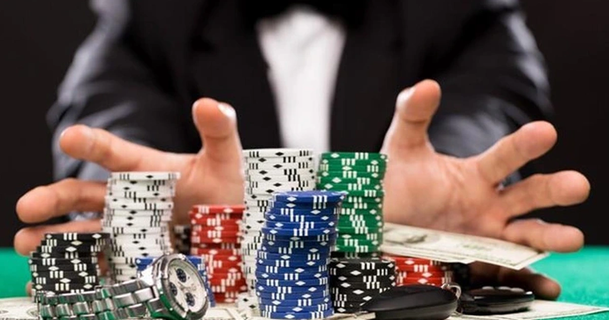 Chia sẻ chiến lược và tips chơi poker hiệu quả tại nhà cái